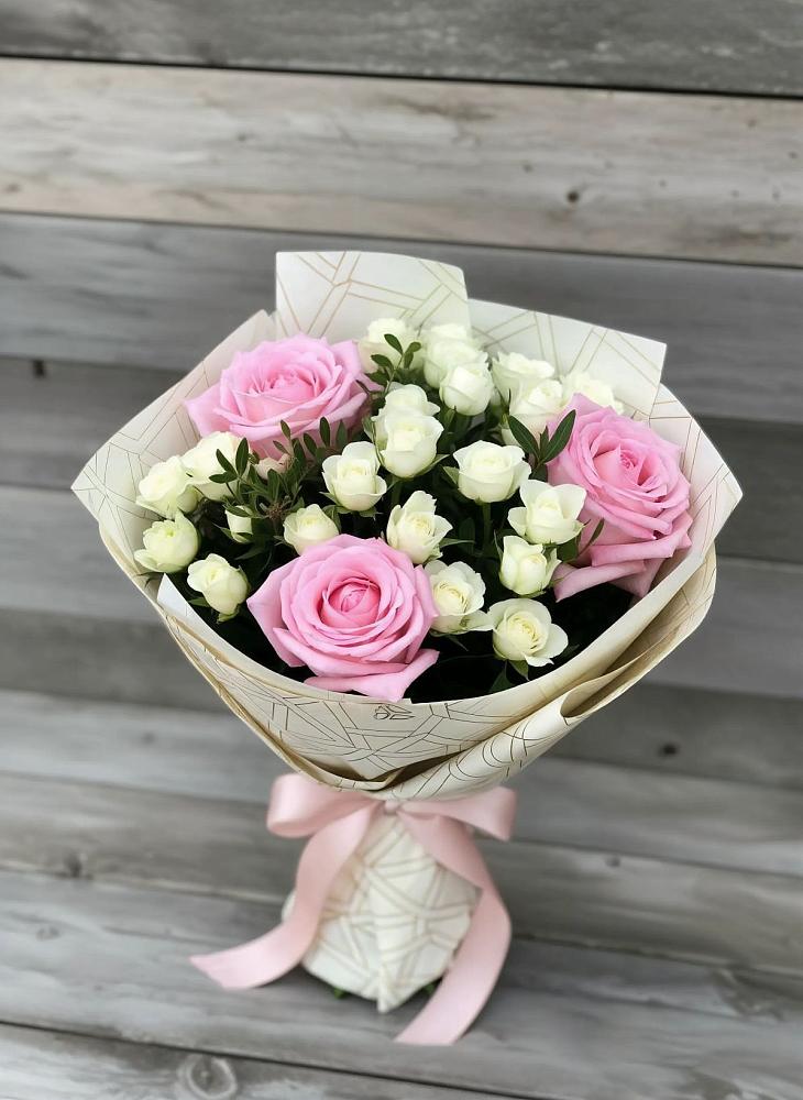 Букет цветов из: Розы в Насадкино