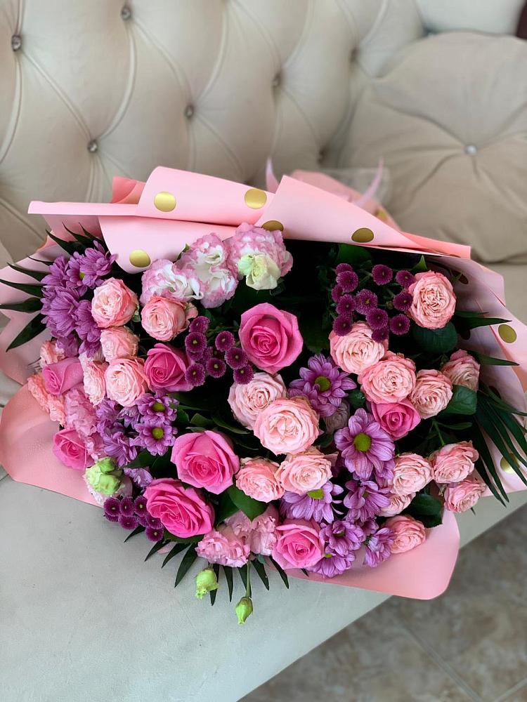 Букет цветов из: Хризантемы, Розы и Лизиантусы в Насадкино