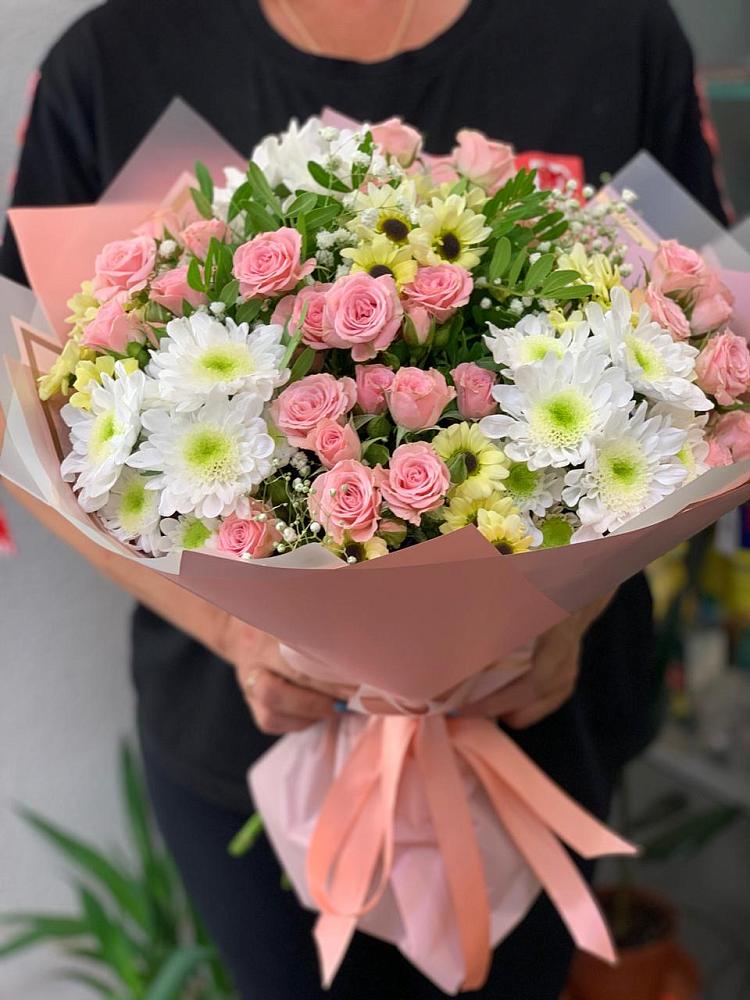 Букет цветов из: Розы и Хризантемы в Насадкино