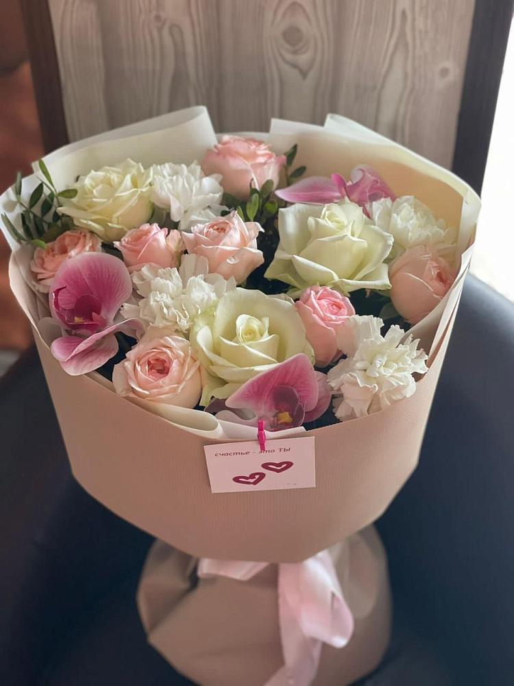 Букет цветов из: Орхидеи, Розы и Гвоздики в Насадкино