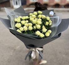 Букет Белые кустовые розы Солинеро в Насадкино
