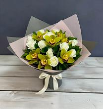 Букет цветов из:  Орхидеи и Розы в Насадкино