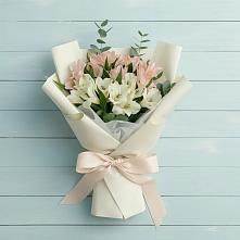 Букет цветов из:  Альстромерии в Насадкино