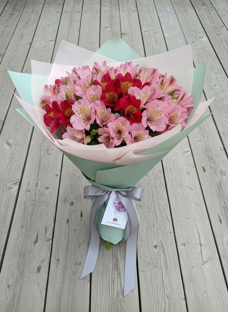 Букет цветов из: Альстромерии в Насадкино