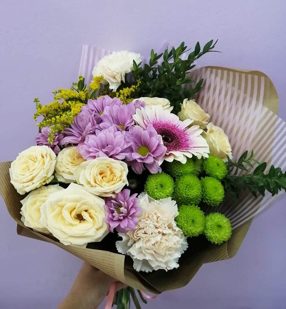 Букет цветов из: Хризантемы, Розы, Гвоздики и Герберы в Насадкино