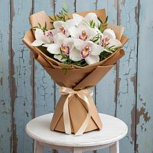 Букет цветов из:  Орхидеи и Розы в Насадкино